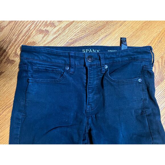 Spanx 5 pocket skinny jeans size‎ 26 Stretch Black - Picture 2 of 6
